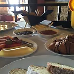 Hotel Varosi 4 Seasons 3*