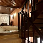 Hotel Varosi 4 Seasons