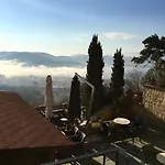 Hotel Varosi 4 Seasons