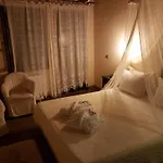 Hotel Varosi 4 Seasons
