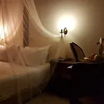Varosi 4 Seasons Hotel 3*