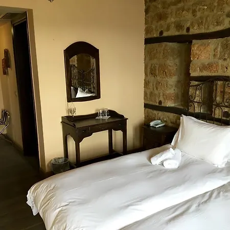 Otel Varosi 4 Seasons 3*