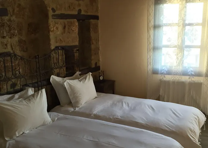 Varosi 4 Seasons 3* エデッサ