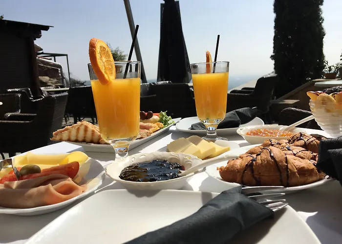 Varosi 4 Seasons ホテル エデッサ