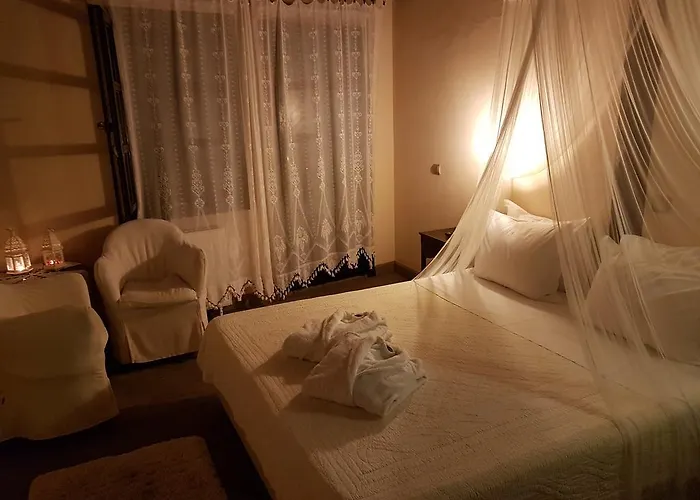 Hotel Varosi 4 Seasons