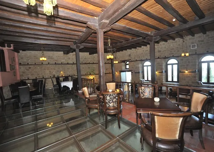 Hotel Varosi 4 Seasons 3*